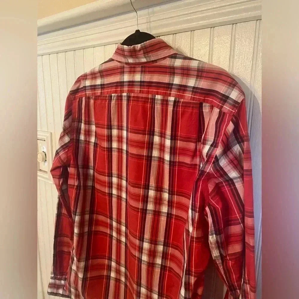 J. Crew Men’s plaid Long Sleeved Button-up shirt